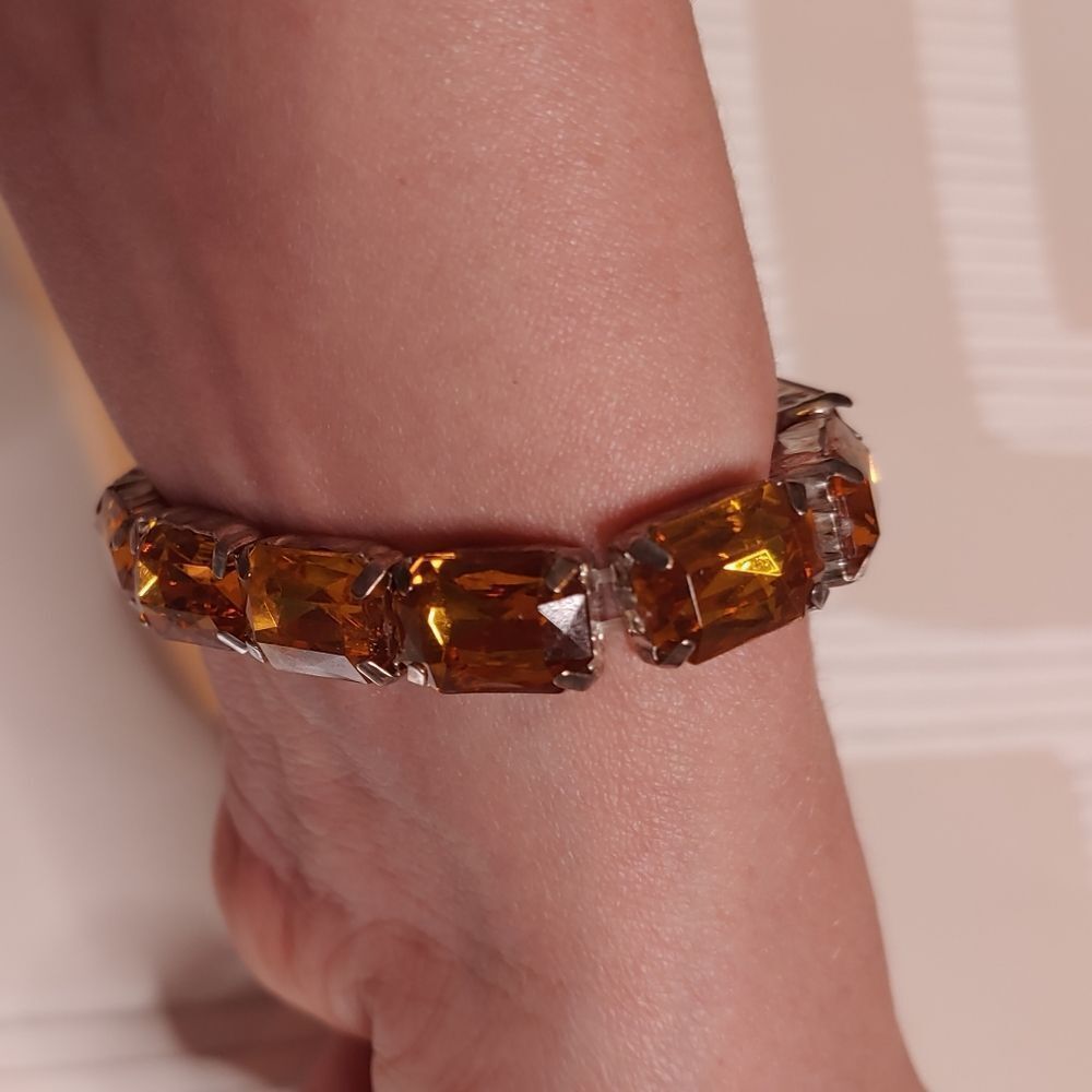 Topaz Rhinestone Bracelet - Picture 3 of 5